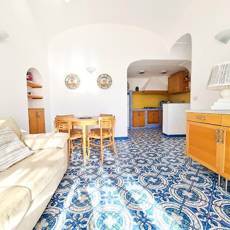 Il Dipinto Lägenhet Capri Exteriör bild