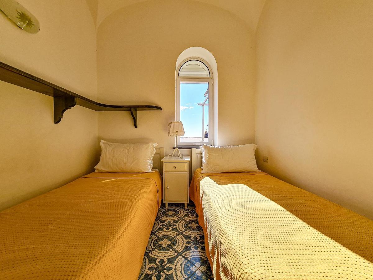 Il Dipinto Lägenhet Capri Exteriör bild